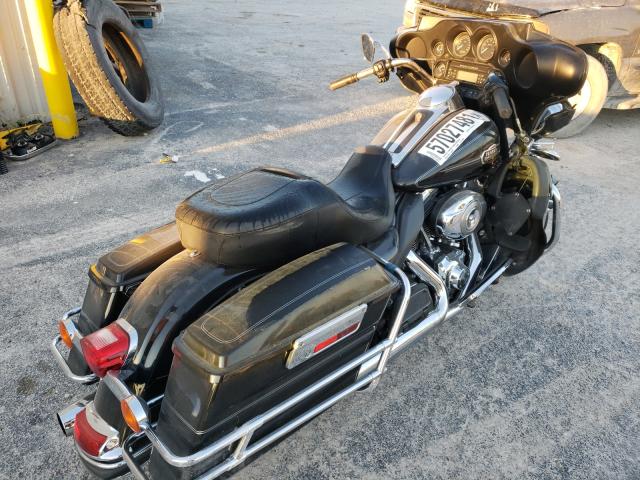 2011 HARLEY-DAVIDSON FLHTCU 1HD1FC414BB668672