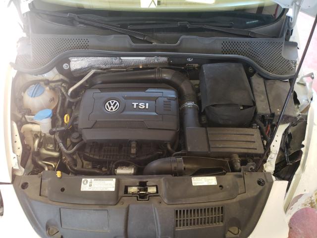 2016 VOLKSWAGEN BEETLE SE 3VWJ17AT1GM635669