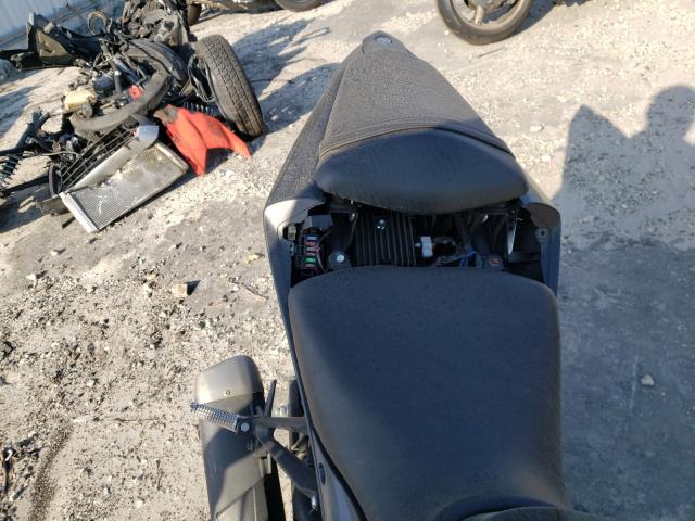2021 YAMAHA YZFR3 A MH3RH18Y9MK005922