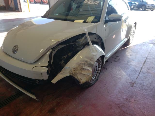 2016 VOLKSWAGEN BEETLE SE 3VWJ17AT1GM635669
