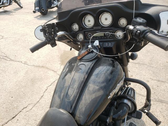 2007 HARLEY-DAVIDSON FLHX 1HD1KB4147Y703656