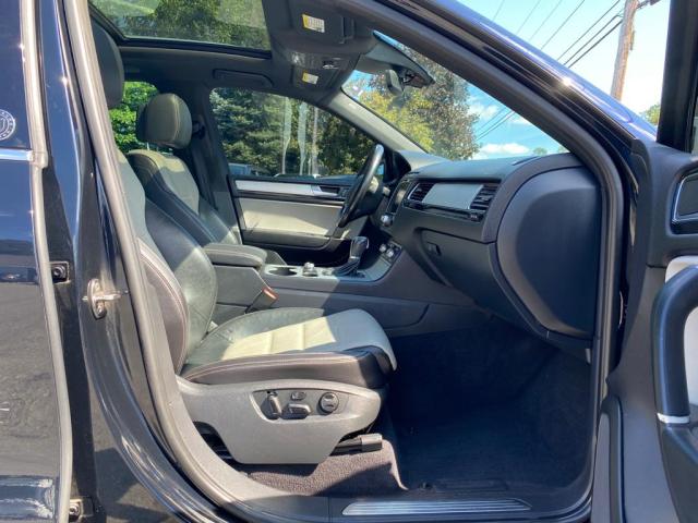 2017 VOLKSWAGEN TOUAREG WO WVGRF7BP5HD002688