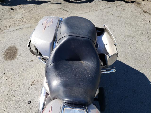 2018 HARLEY-DAVIDSON FLHR ROAD 1HD1FBC33JB653883