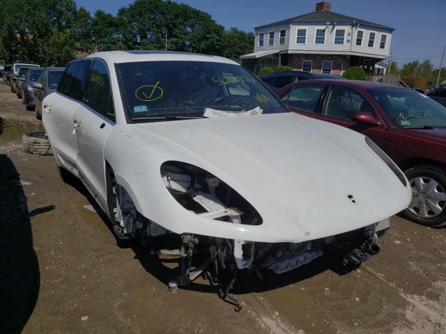 2019 Porsche Macan, S