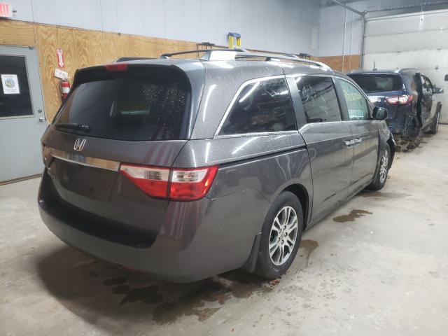 VIN 5FNRL5H60DB049565 2013 HONDA ODYSSEY no.4