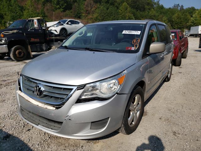 2011 VOLKSWAGEN ROUTAN 2V4RW3DG5BR767128
