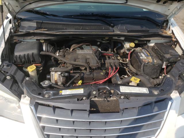 2010 CHRYSLER TOWN & COU 2A4RR5D19AR187804