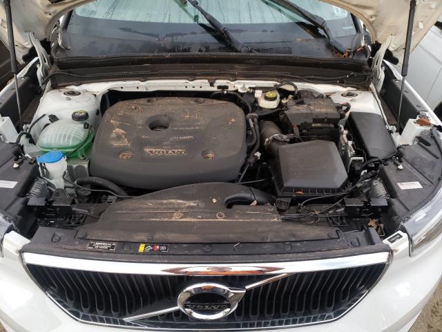 2019 VOLVO XC40 T5 MO YV4162UK1K2126883
