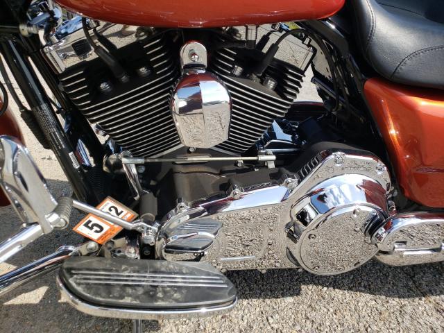 2011 HARLEY-DAVIDSON FLHX 1HD1KB417BB612490