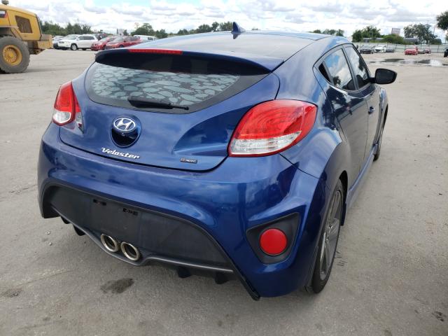  HYUNDAI VELOSTER 2015 Синий