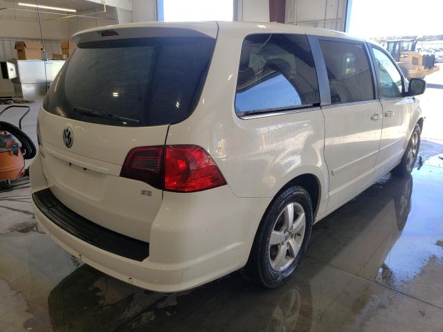 2010 VOLKSWAGEN ROUTAN SE 2V4RW3D13AR296090