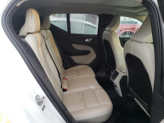 2019 VOLVO XC40 T5 MO YV4162UK1K2126883