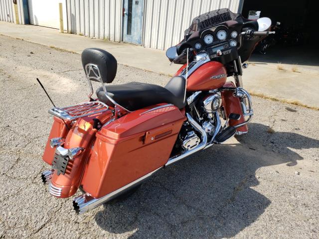 2011 HARLEY-DAVIDSON FLHX 1HD1KB417BB612490