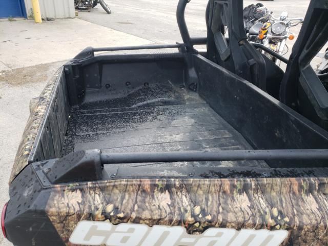 2017 CAN-AM COMMANDER 3JBKKAN23HJ000672