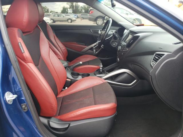  HYUNDAI VELOSTER 2015 Синий