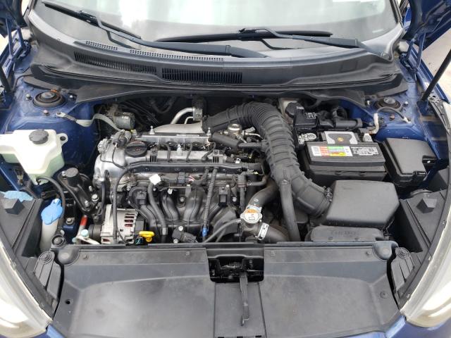  HYUNDAI VELOSTER 2015 Синий