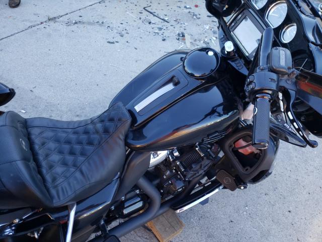 2017 HARLEY-DAVIDSON FLHTKL ULT 1HD1KKD1XHB696247
