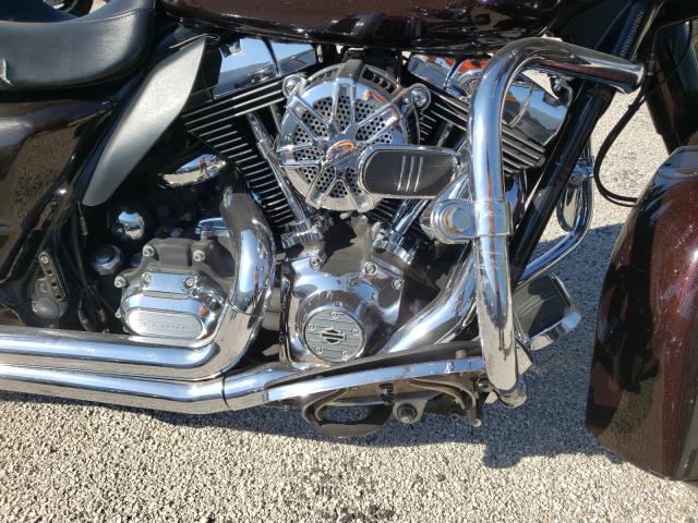 2011 HARLEY-DAVIDSON FLHX 1HD1KBM10BB665483