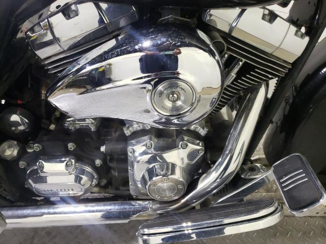 2007 HARLEY-DAVIDSON FLHX 1HD1KB4157Y601718