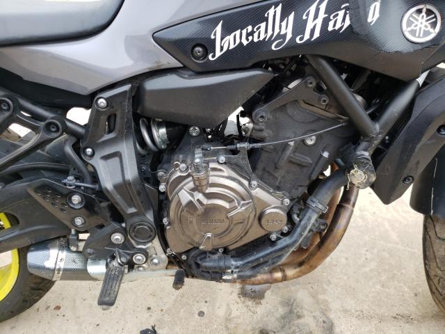 2016 YAMAHA FZ07 JYARM06E5GA010022