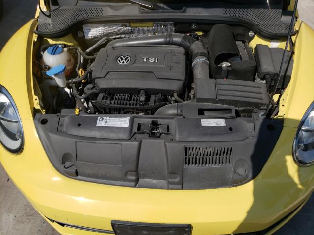 2016 VOLKSWAGEN BEETLE SE 3VWJ07AT4GM602619