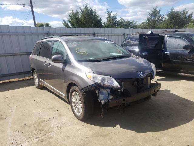 2017 Toyota Sienna XLE