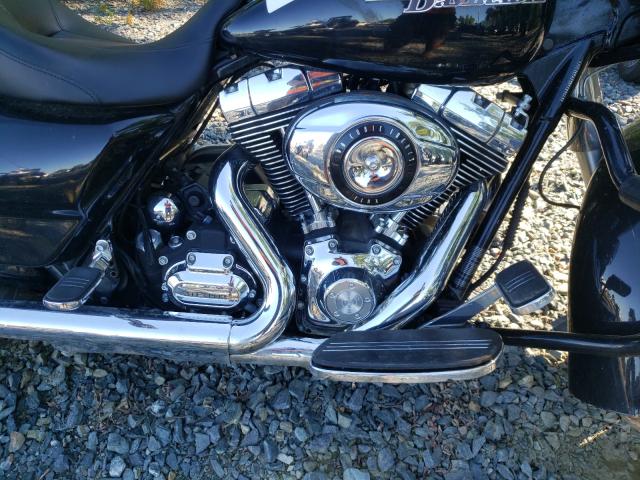 2011 HARLEY-DAVIDSON FLHX 1HD1KB418BB669068