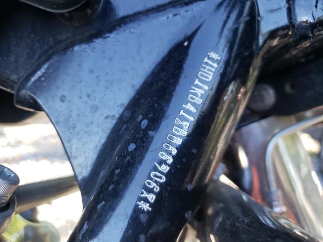 2011 HARLEY-DAVIDSON FLHX 1HD1KB418BB669068