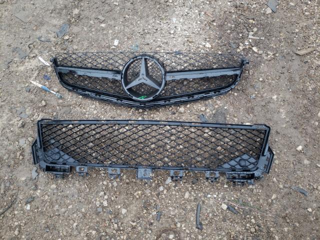 2012 MERCEDES-BENZ C 63 AMG WDDGF7HB5CA716702