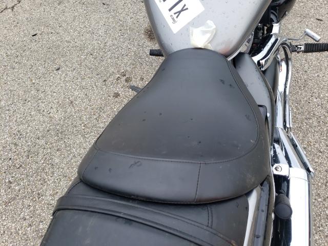 2018 SUZUKI VZ1500 JS1VY55A3J2100056