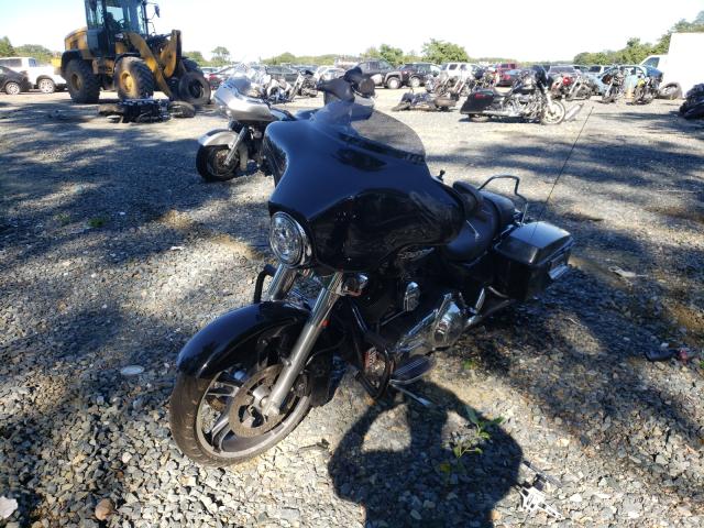 2011 HARLEY-DAVIDSON FLHX 1HD1KB418BB669068