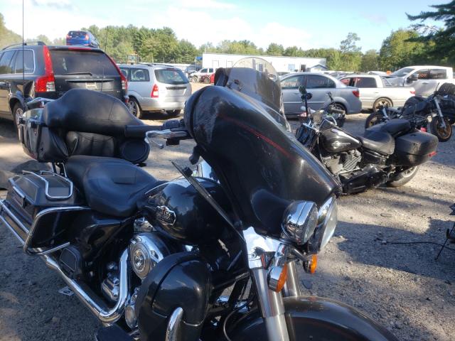 2009 HARLEY-DAVIDSON FLHTCU 1HD1FC4189Y690598