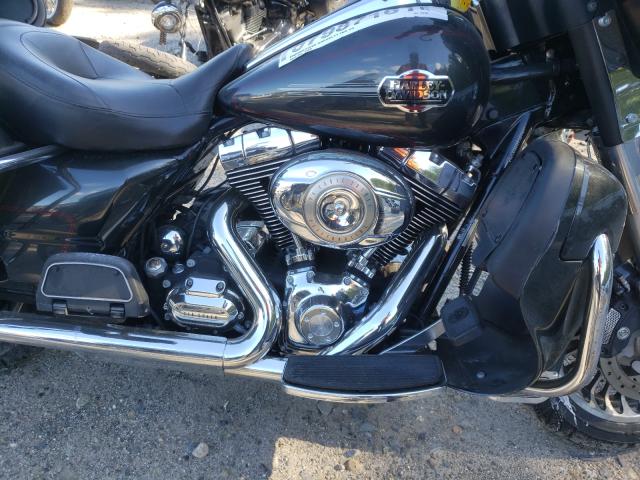 2009 HARLEY-DAVIDSON FLHTCU 1HD1FC4189Y690598