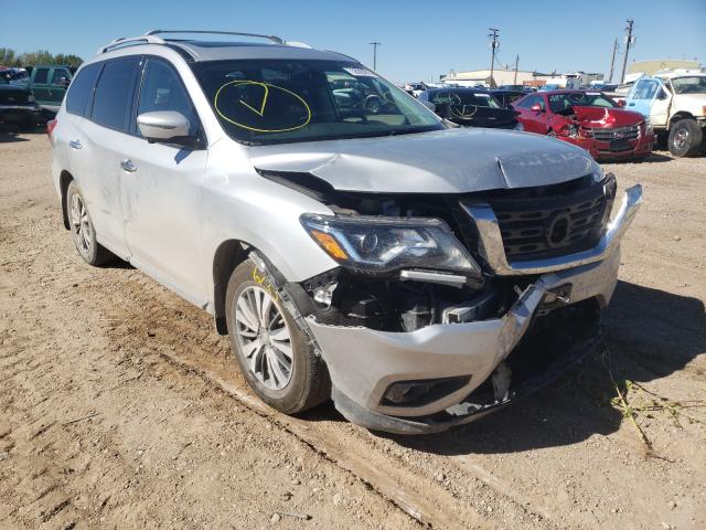 Salvage cars for sale from Copart Casper, WY: 2017 Nissan Pathfinder