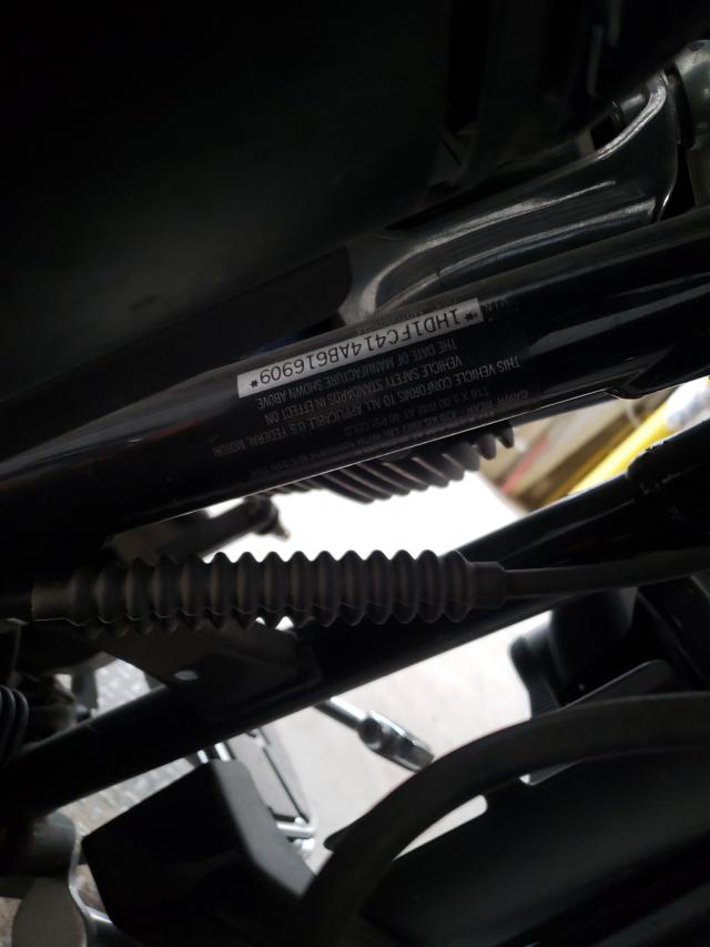 2010 HARLEY-DAVIDSON FLHTCU 1HD1FC414AB616909
