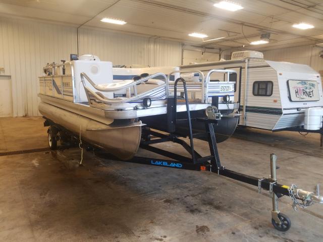 Salvage boats for sale at Avon, MN auction: 1995 Premier Boat