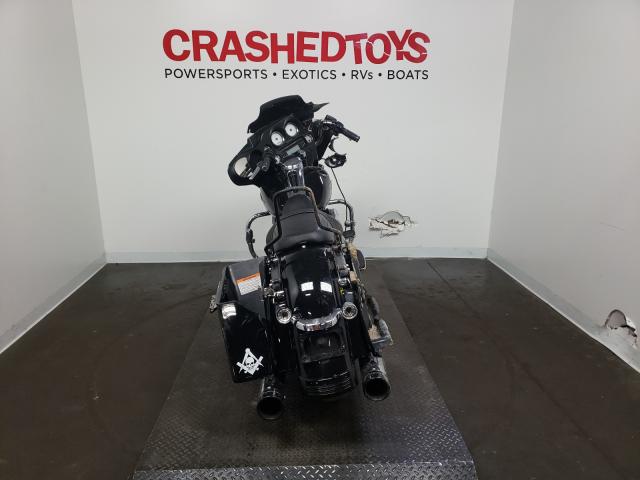 2011 HARLEY-DAVIDSON FLHX 1HD1KBM15BB680044