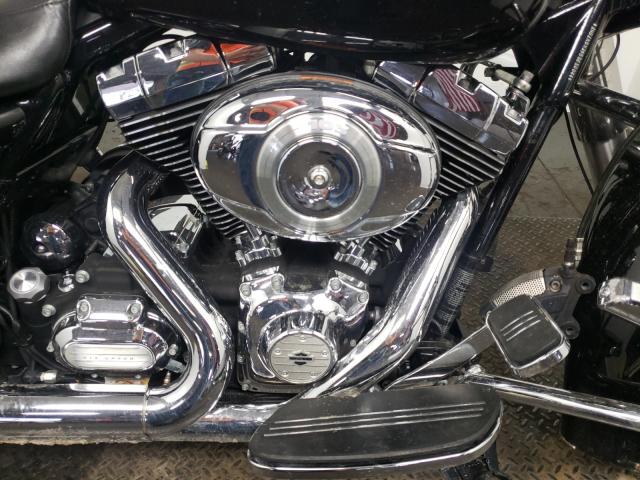 2011 HARLEY-DAVIDSON FLHX 1HD1KBM15BB680044