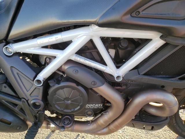 2015 DUCATI DIAVEL ZDM13BSW9FB019981
