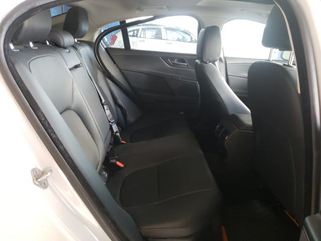 2017 JAGUAR XE PREMIUM SAJAD4BG1HA964088