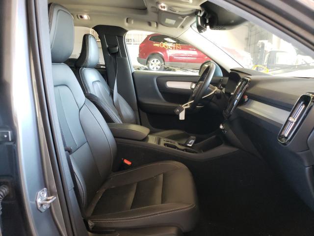 2019 VOLVO XC40 T5 MO YV4162UK3K2151512