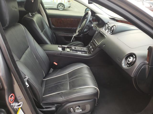 2017 JAGUAR XJ SAJWA1C73H8W09328