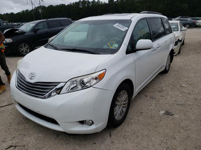 Toyota Sienna XLE 2014