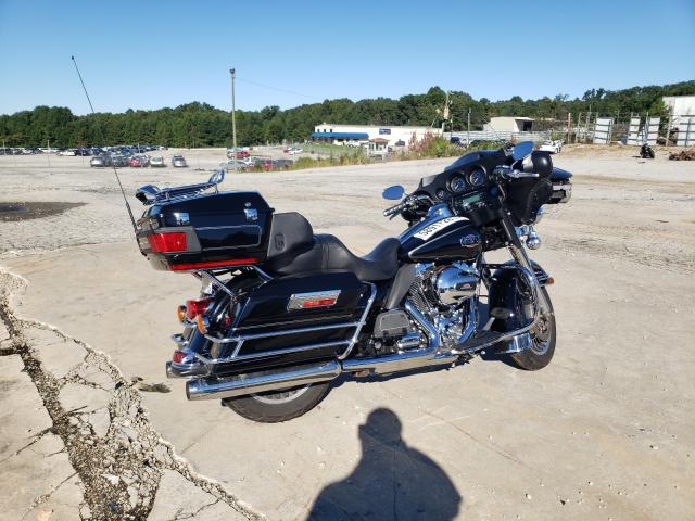 2010 HARLEY-DAVIDSON FLHTCU 1HD1FC411AB674945