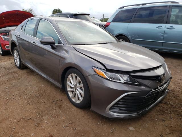 2021 TOYOTA CAMRY LE 4T1C11AK5MU441438