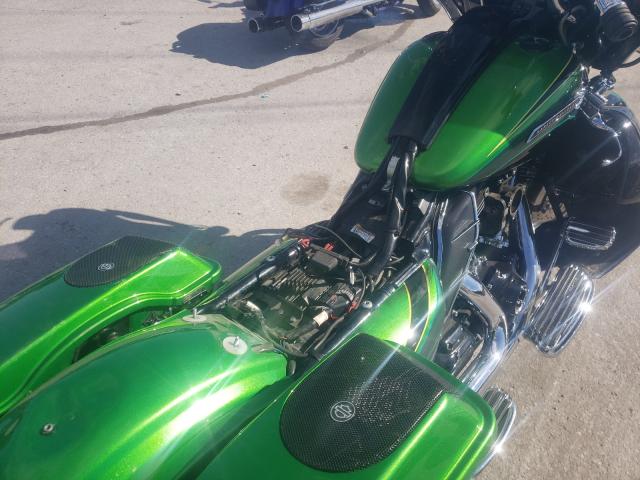 2011 HARLEY-DAVIDSON FLHXSE2 1HD1PZ817BB956762