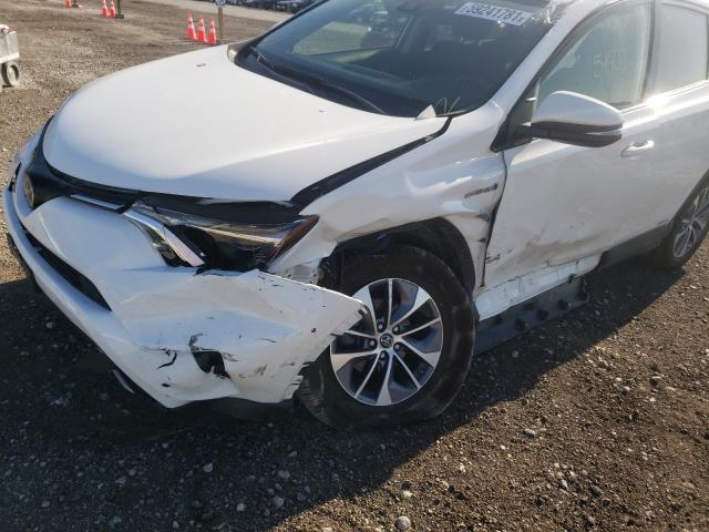 2018 TOYOTA RAV4 HV LE JTMRJREV1JD181763