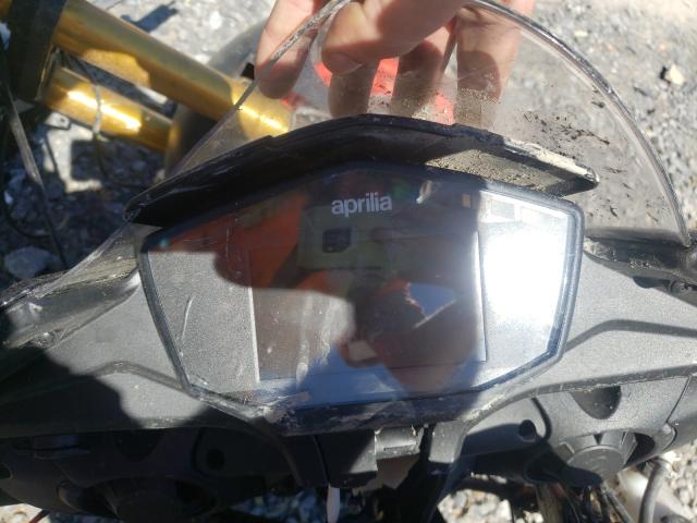 2017 APRILIA TUONO V4 1 ZD4KGUA08HS000455