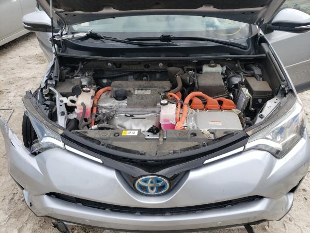 2018 TOYOTA RAV4 HV LE JTMRJREV4JD164973
