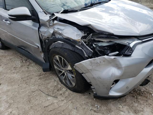 2018 TOYOTA RAV4 HV LE JTMRJREV4JD164973